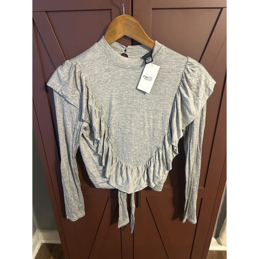Rue21 Womens Small Gray Ruffle Long Sleeve Tie Open Back Cropped Top NWT